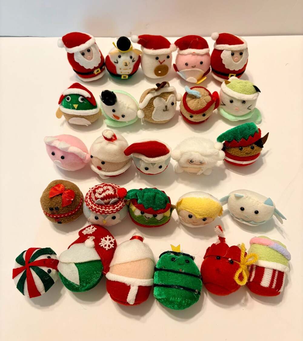 Kellytoy Squishmallows Holiday Christmas Plush Ornament Collection  26 Piece Set